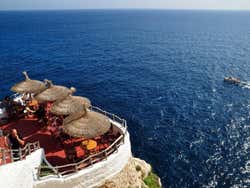 Cova d'en Xoroi, terrasse