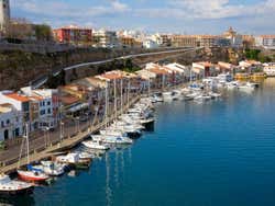 Mahon, port